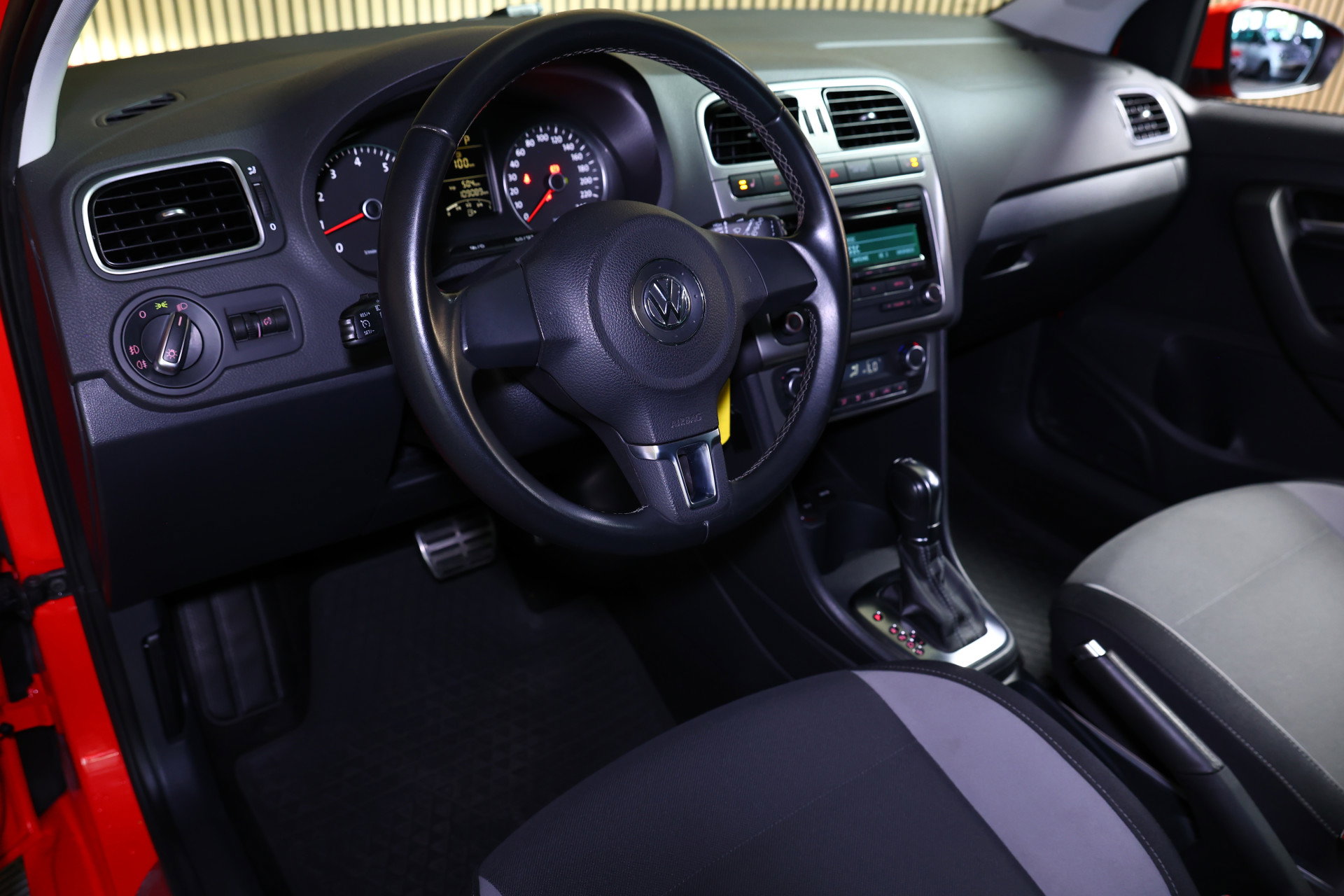 Volkswagen AVM 1.2 TSI Highline DSG CLIMA STOELVERWARMING "14 - foto 18