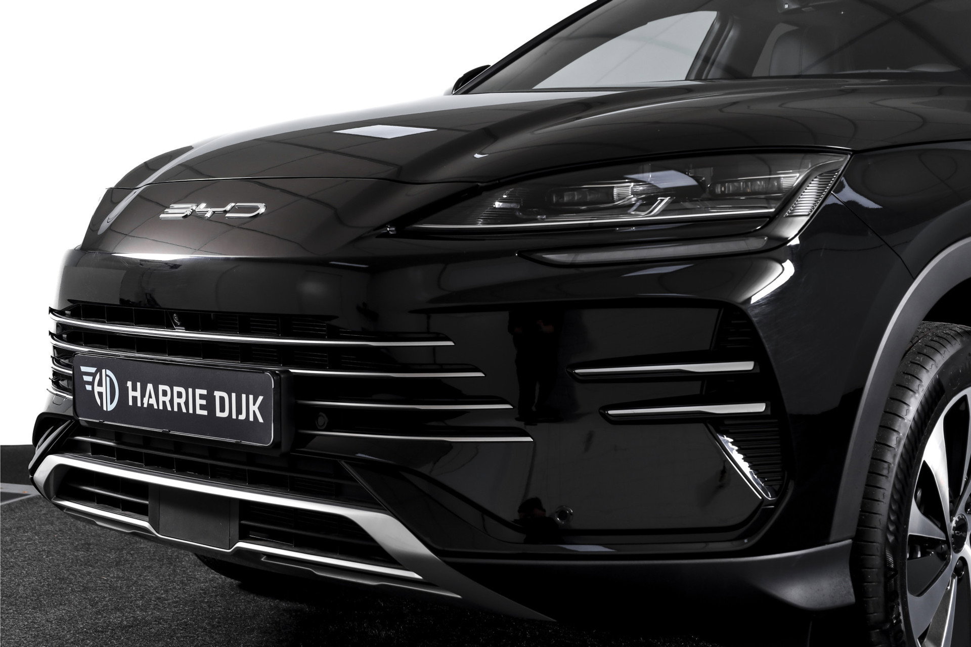 BYD - SEAL U