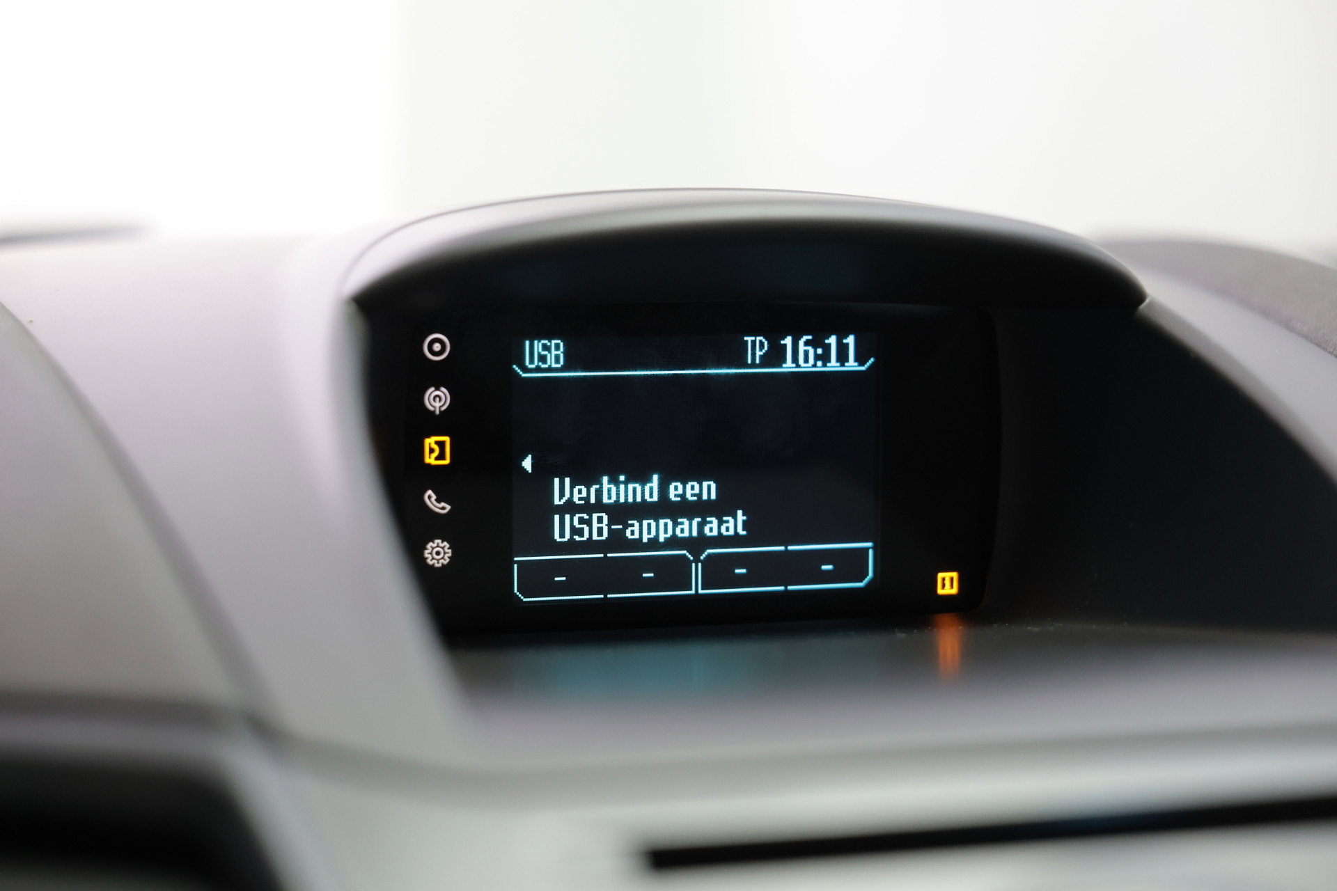 Ford 1.0 EcoB 60.000 km ! Titanium AIRCO BT STOELVERWARMING '15 - foto 17