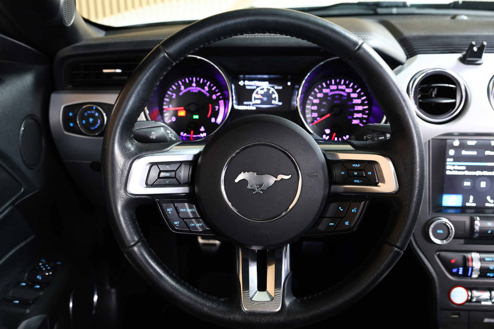 Ford Convertible 2.3 EcoBoost AVM NAVI CLIMA CAMERA KEYLSS PDC CRUISE LEDER SUBWH "19 - foto 18