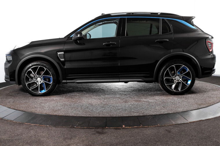 Lynk & Co - 01