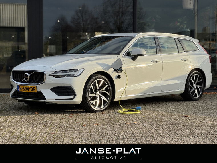 Foto van Volvo V60 2.0 T6 TE AWD Momentum Pro
