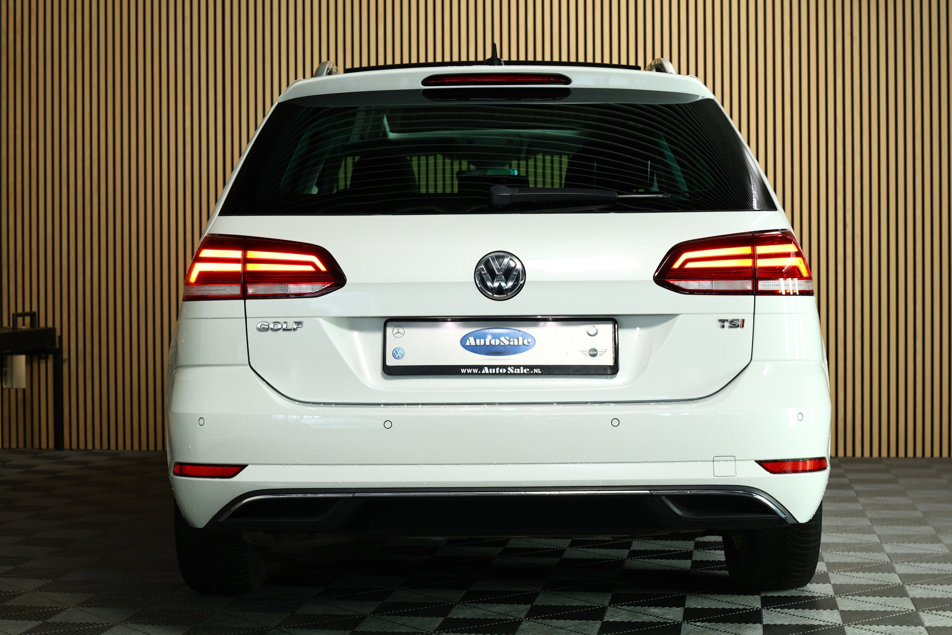 Volkswagen Variant 1.4 TSI Highline AUTOMAAT PANORAMADAK NAVI CARPLAY STOELVW "17 - foto 8