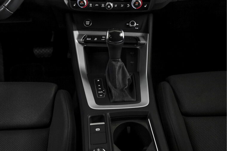 Audi - Q3