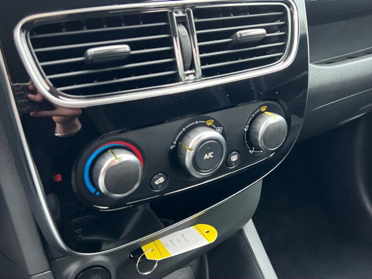 Renault - Clio