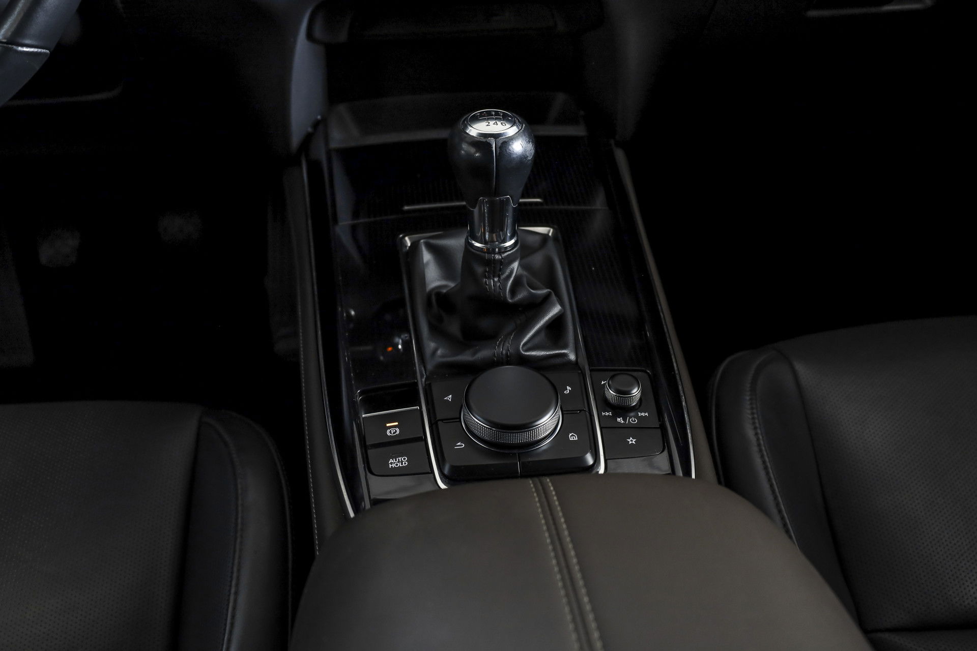 Mazda - CX-30