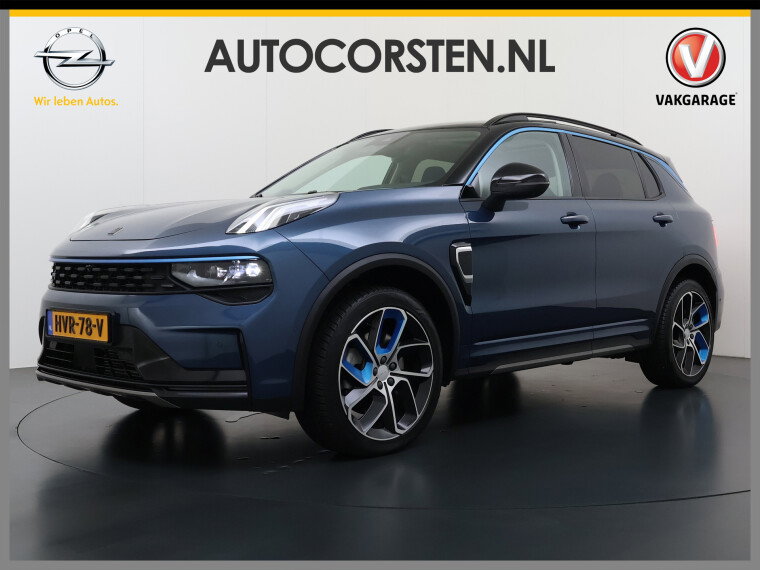 Foto van Lynk & Co 01 SOH 96% PHEV AUT-7 261pk Pano-Schuifdak Lmv 20" 360°Camera Apple Carplay Android Auto Adap.Cruise Navi Pdc Ecc Keyless Led Plug-In Hybrid