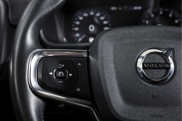 Volvo - XC40