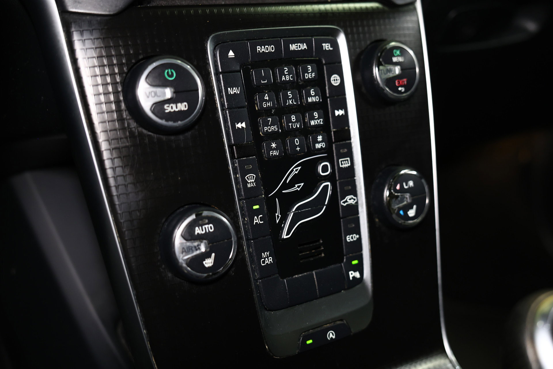 Volvo 2.0 T5 R-Design AVM NAVI CLIMA CRUISE PDC STOELVERWARMING "18 - foto 22