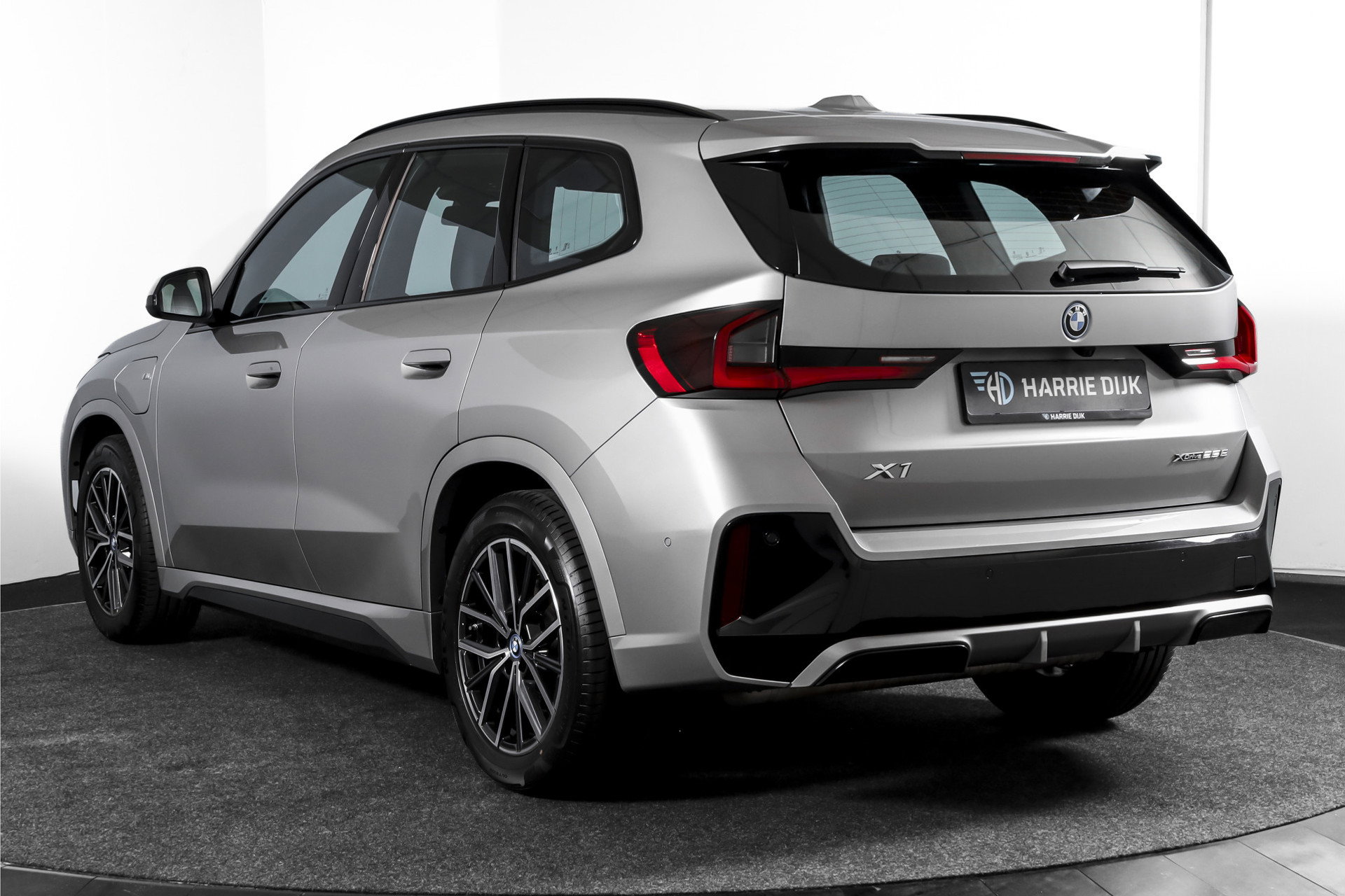 BMW - X1