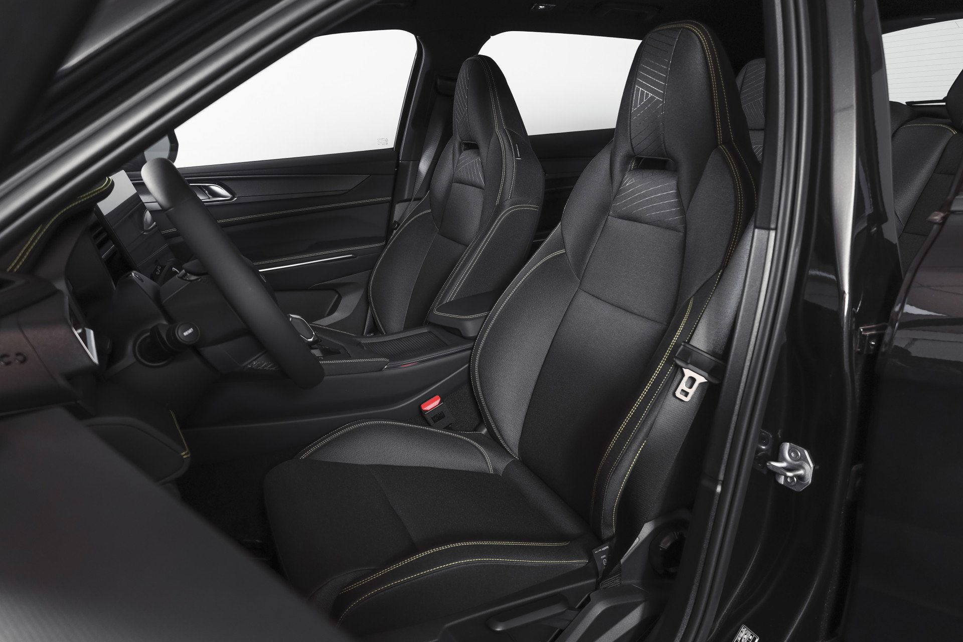 Lynk & Co - 01