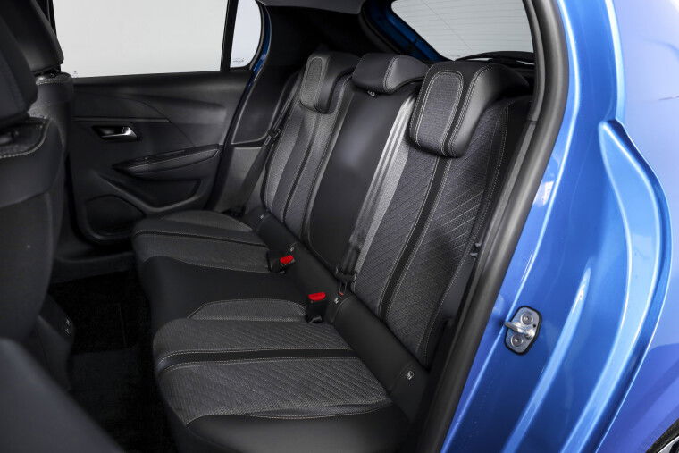 Peugeot - 208