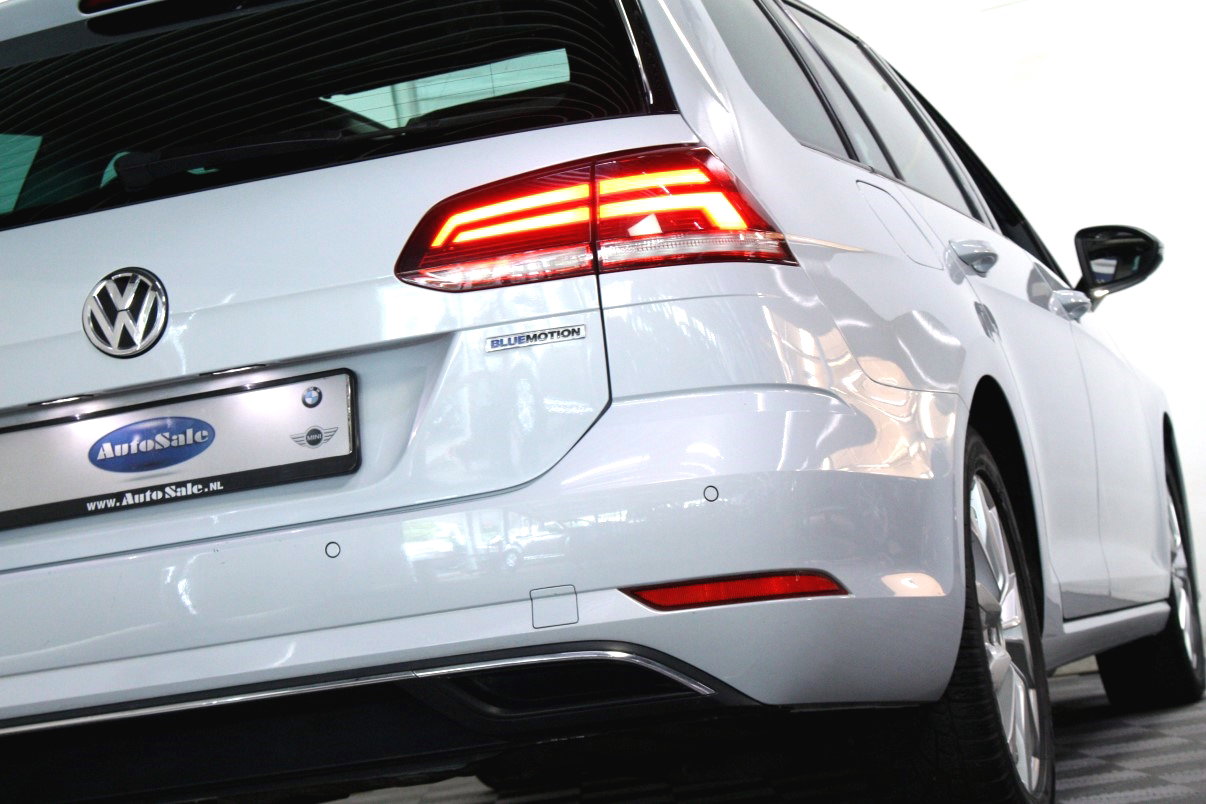 Volkswagen Variant 1.5 TSI DSG Highline PANO VIRTUAL CARPL ACC STUURVW '19 - foto 27
