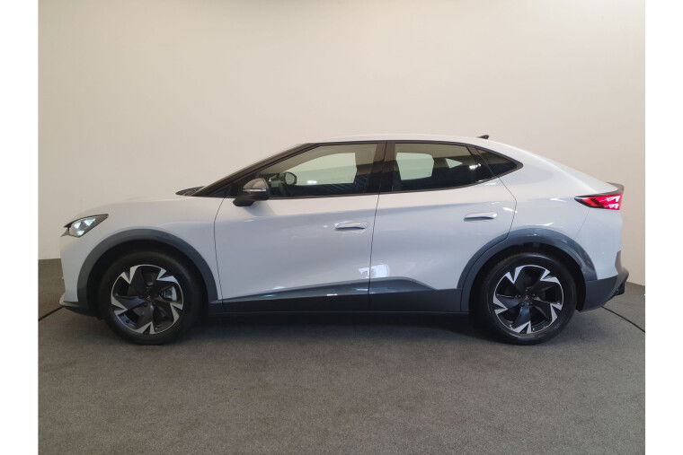CUPRA Tavascan Essential 82 kWh 286pk Camera, ACC, Winterpakket