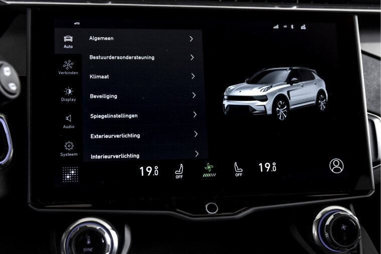 Lynk & Co - 01