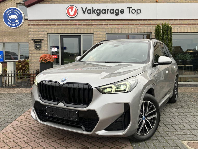 Foto van BMW X1 xDrive30e
