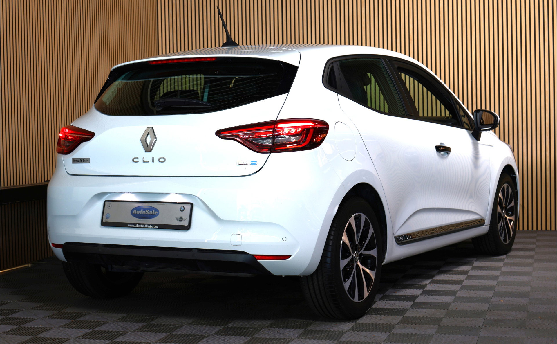 Renault 1.6 E-Tech Hybrid 140 Business Zen AVM NAVI AUTOMAAT PDC CRUISE "21 - foto 4