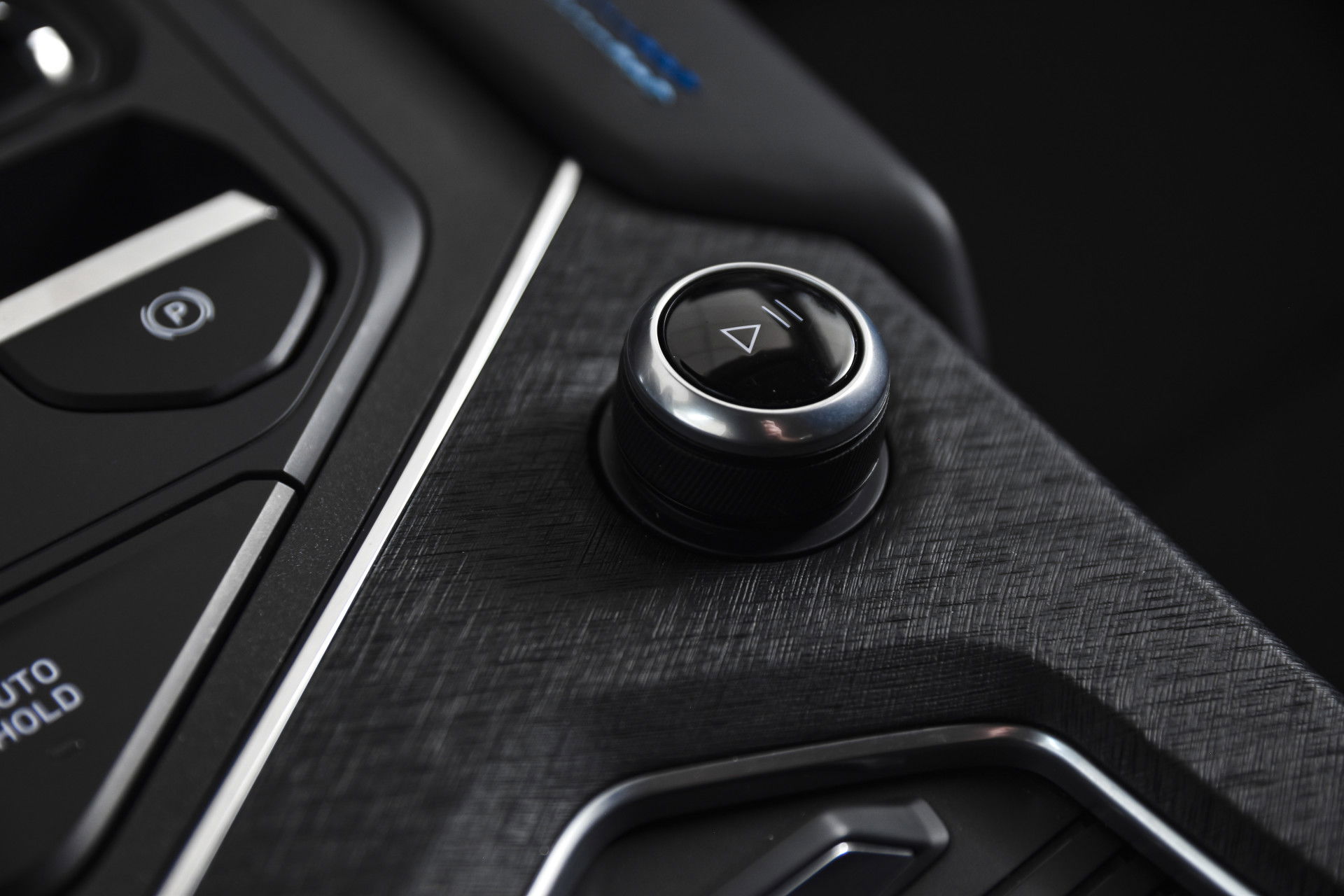 Lynk & Co - 01