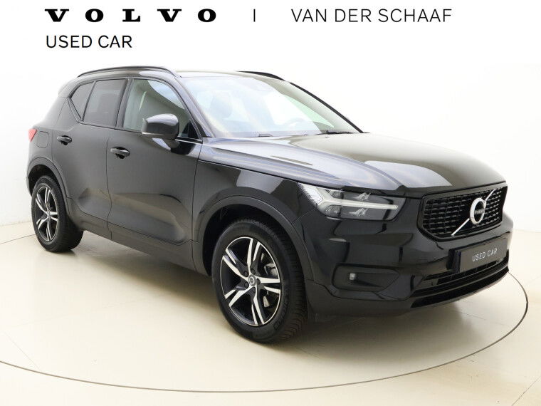Foto van Volvo XC40 B4 AWD 211pk R-Design