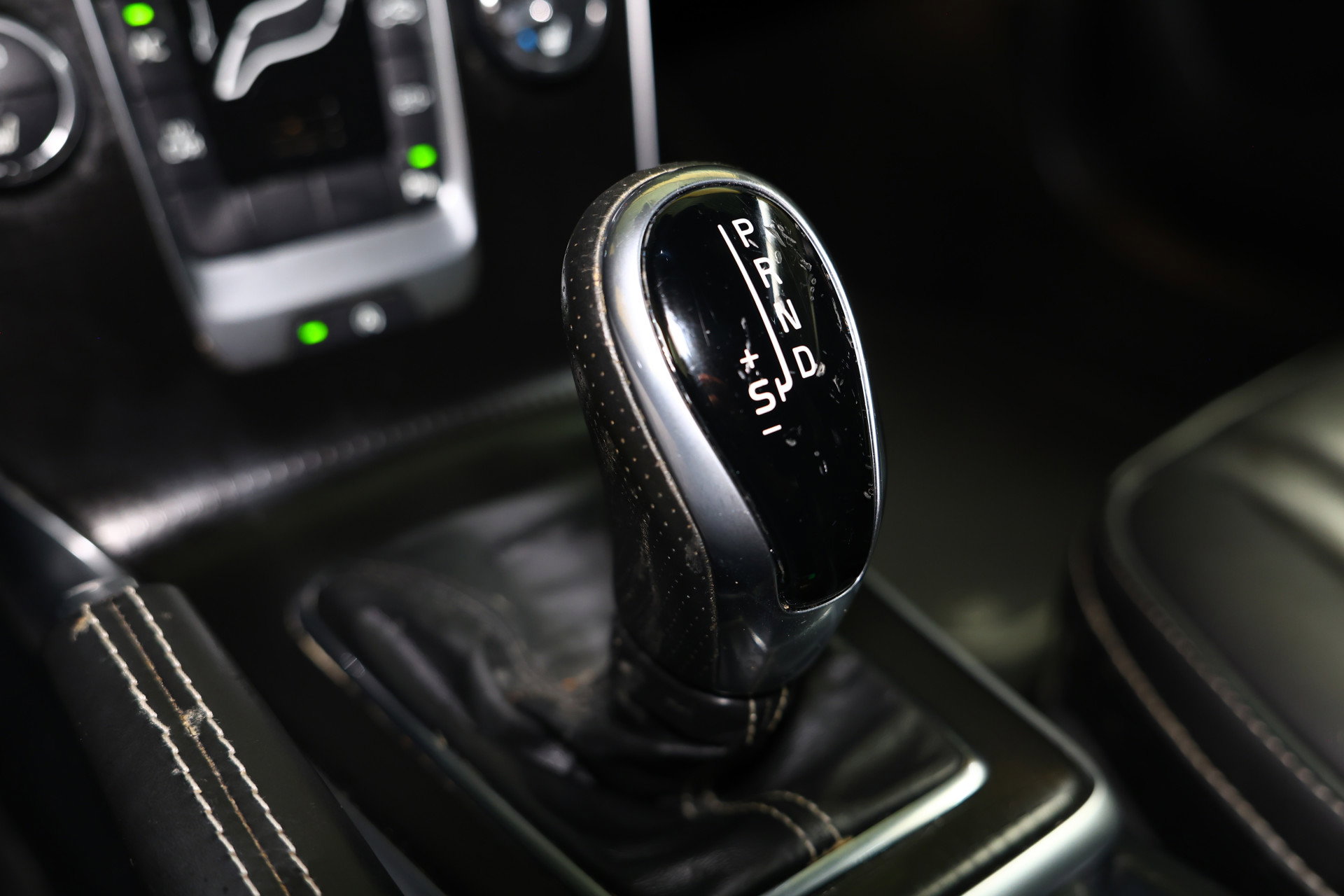Volvo 2.0 T5 R-Design AVM NAVI CLIMA CRUISE PDC STOELVERWARMING "18 - foto 23