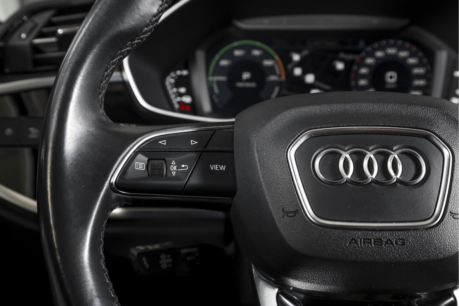 Audi - Q3