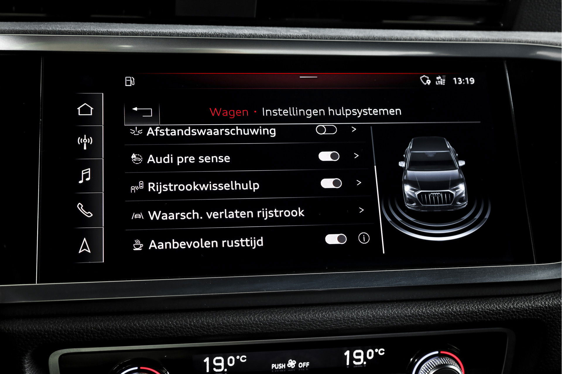 Audi - Q3