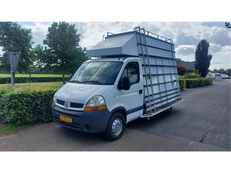 Foto van Renault Master T35 2.5dCi L2H1