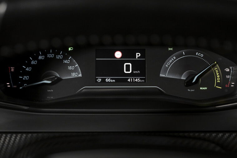 Peugeot - e-208