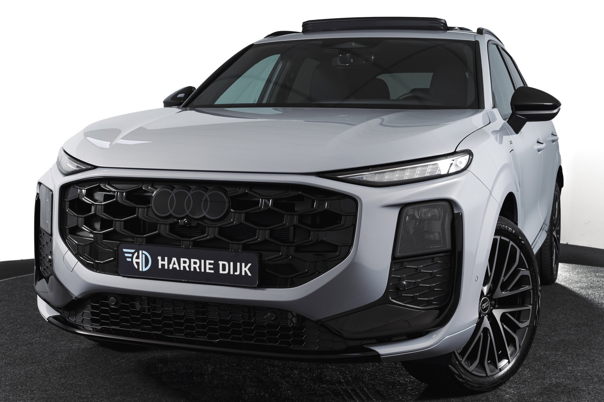 Audi - Q3