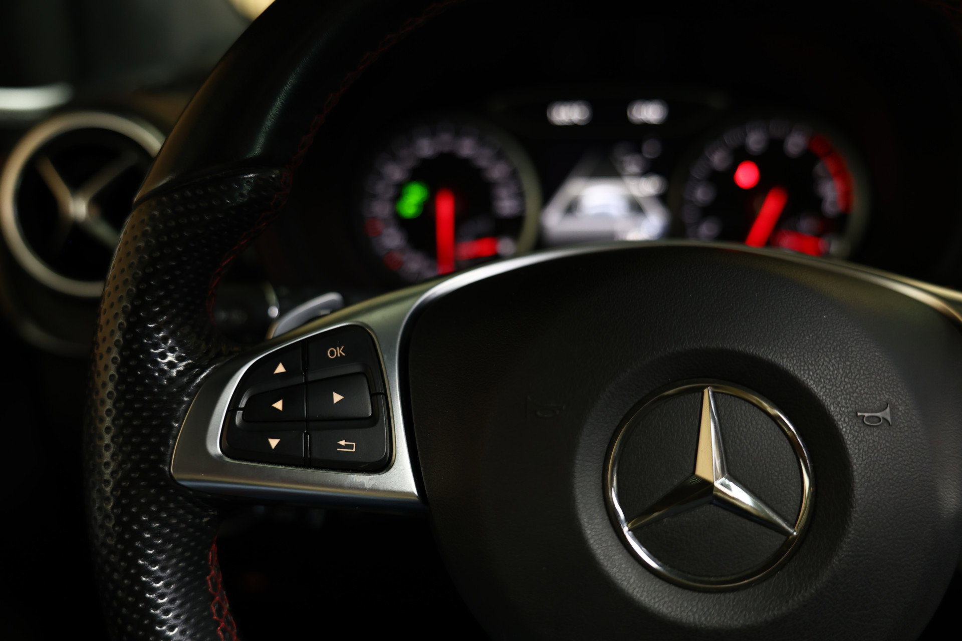 Mercedes-Benz 250 AMG 4Matic Automaat B 250 PANO H/K CARPLAY LEDER MEMORY '16 - foto 18