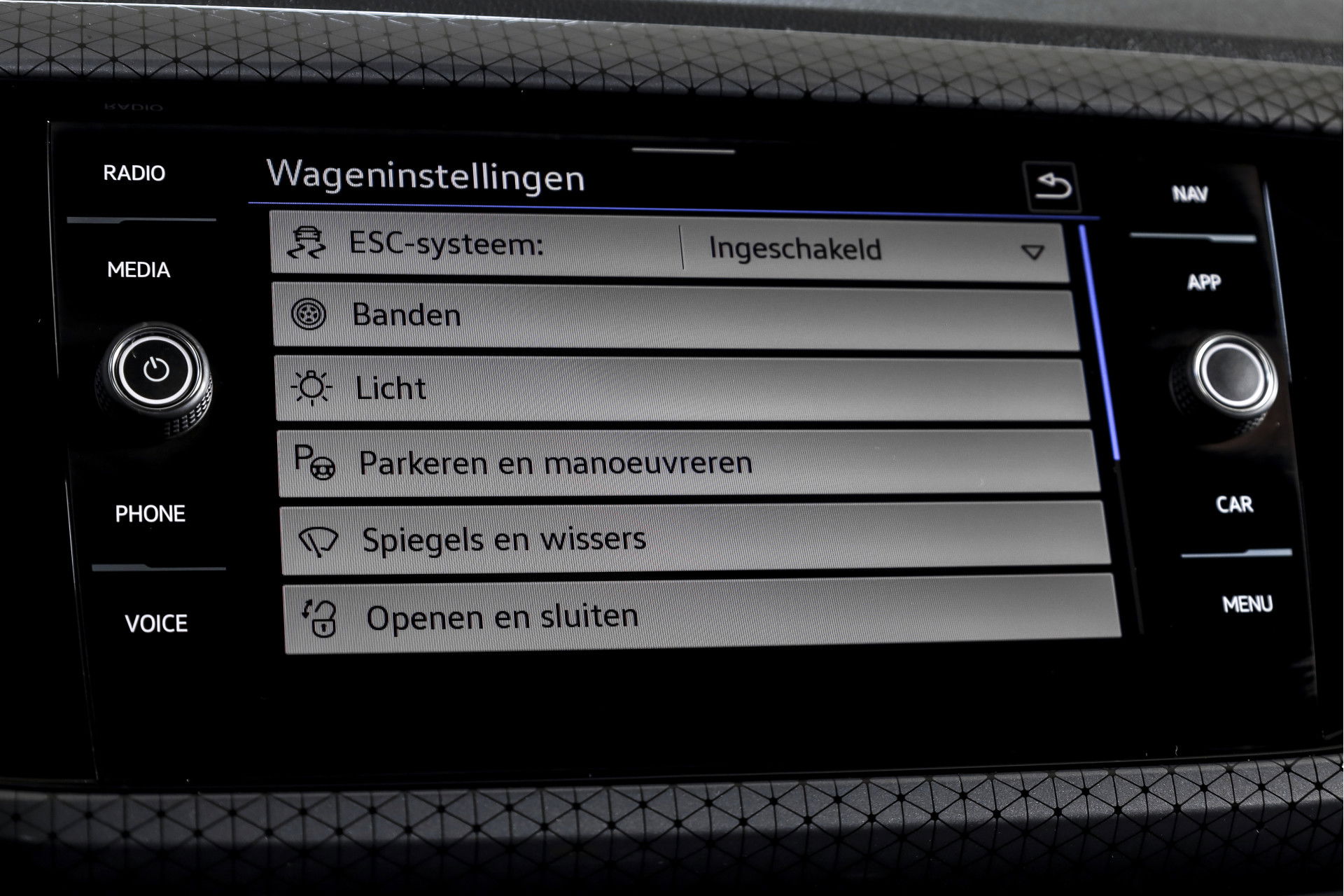 Volkswagen - T-Cross