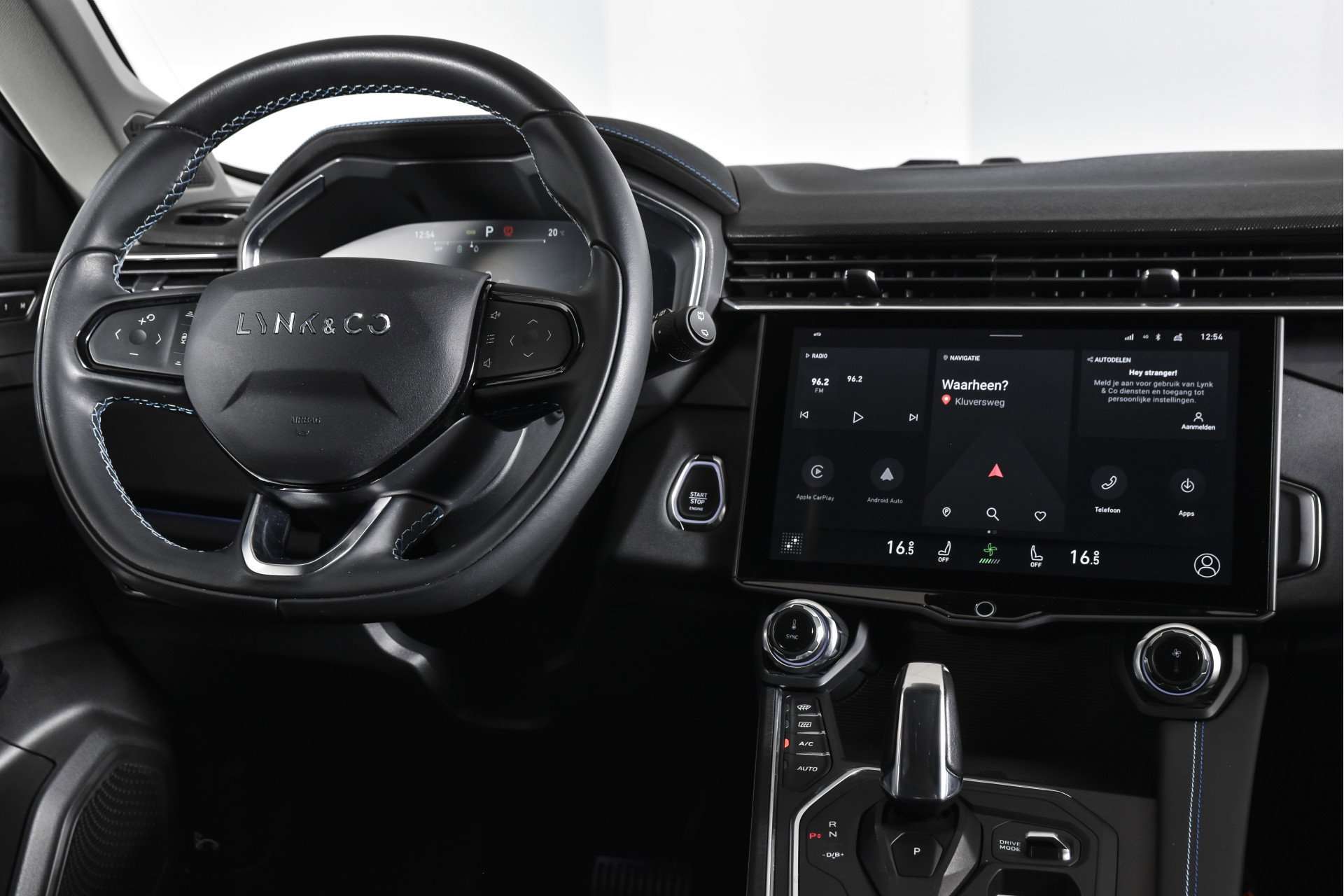 Lynk & Co - 01