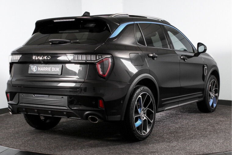 Lynk & Co - 01
