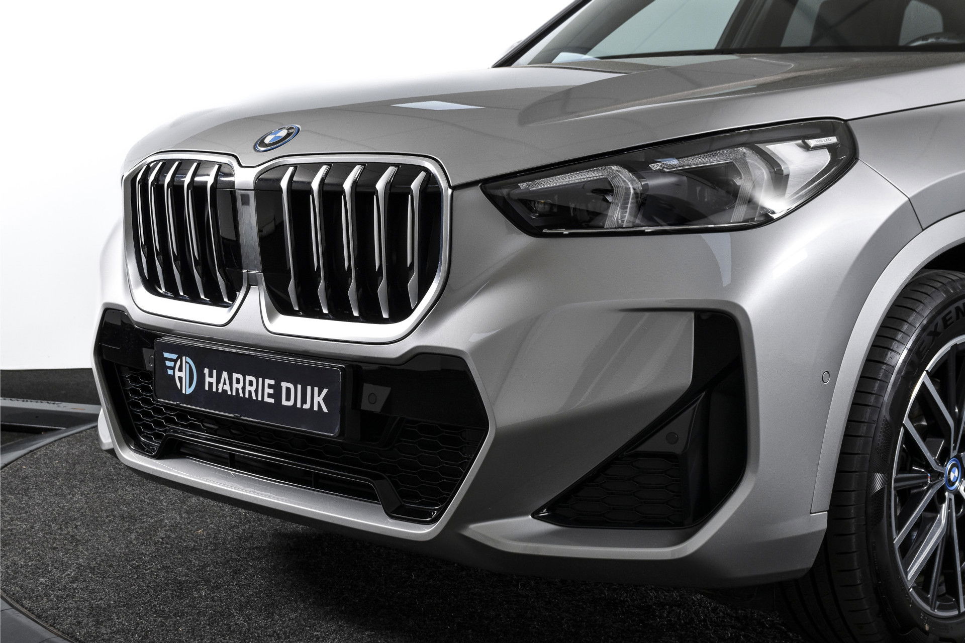 BMW - X1