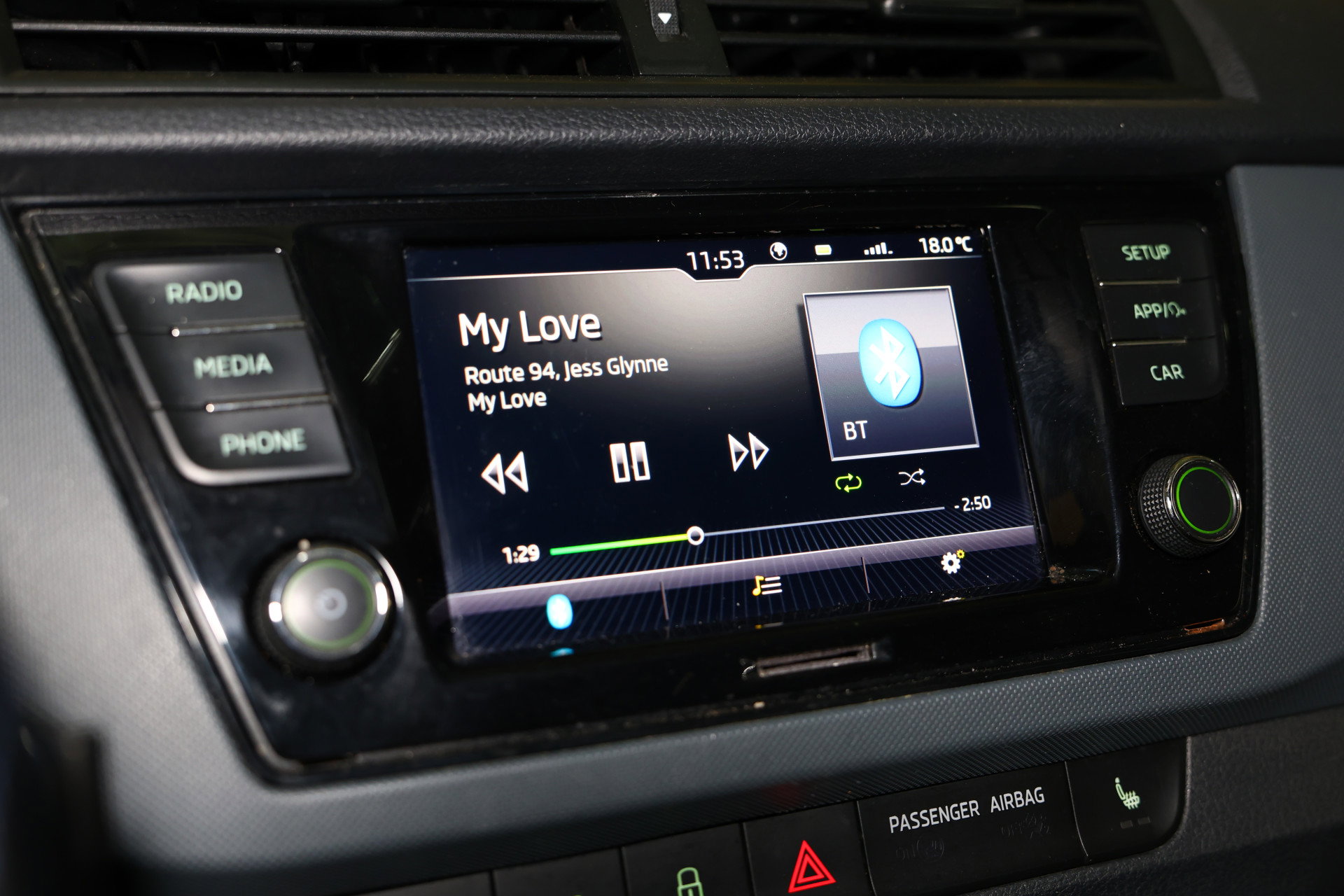 Škoda AVM AIRCO BLUETOOTH STOELVW PDC "19 - foto 17