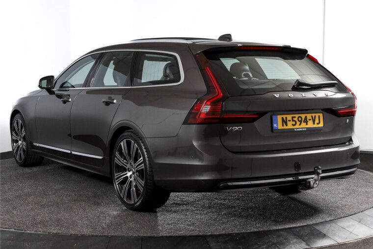 Volvo - V90
