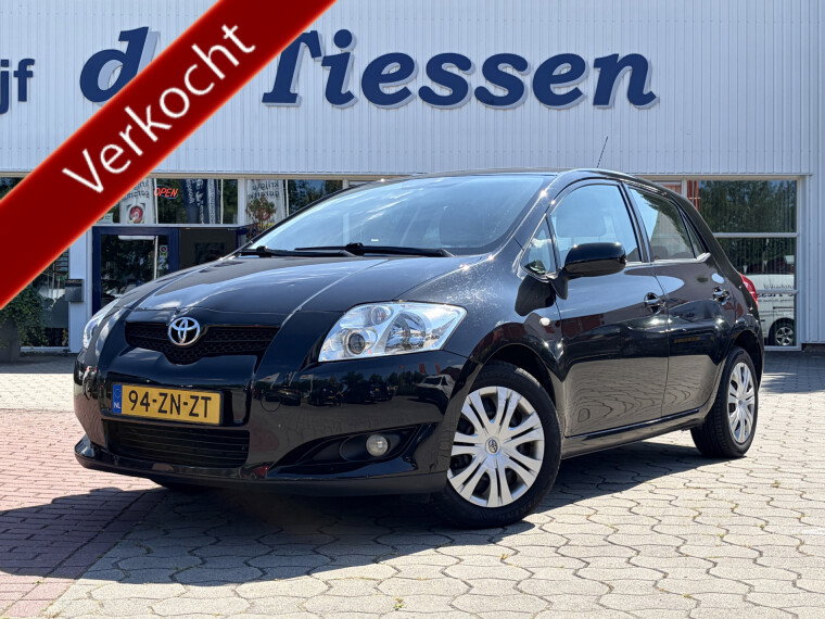 Foto van Toyota Auris 1.4-16V Sol