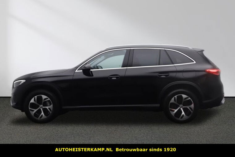 Mercedes-Benz GLC 300de 4MATIC PLUG-IN HYBRID AVANTGARDE LED Trekhaak Camera Stoelverwarming