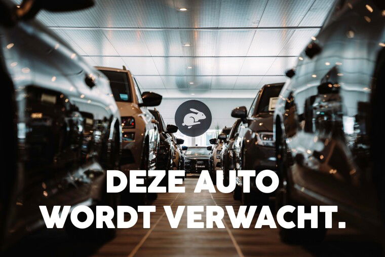 Foto van Audi Q2 35 TFSI S-Line/Pano dak/Acc/Zwart optiek