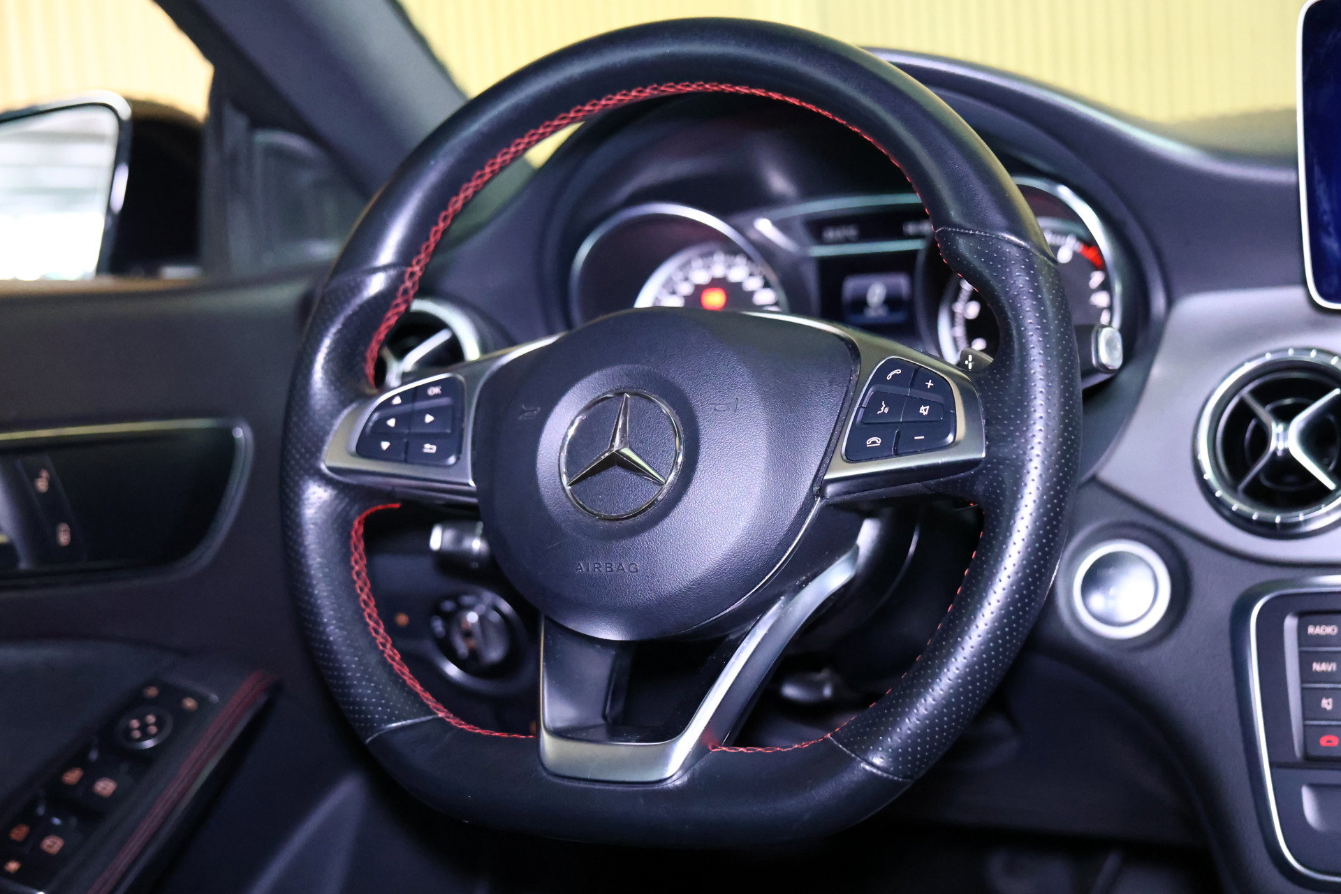 Mercedes-Benz 180 AMG Shooting Brake AUTOM AVM CAMERA PDC BT '19 - foto 30