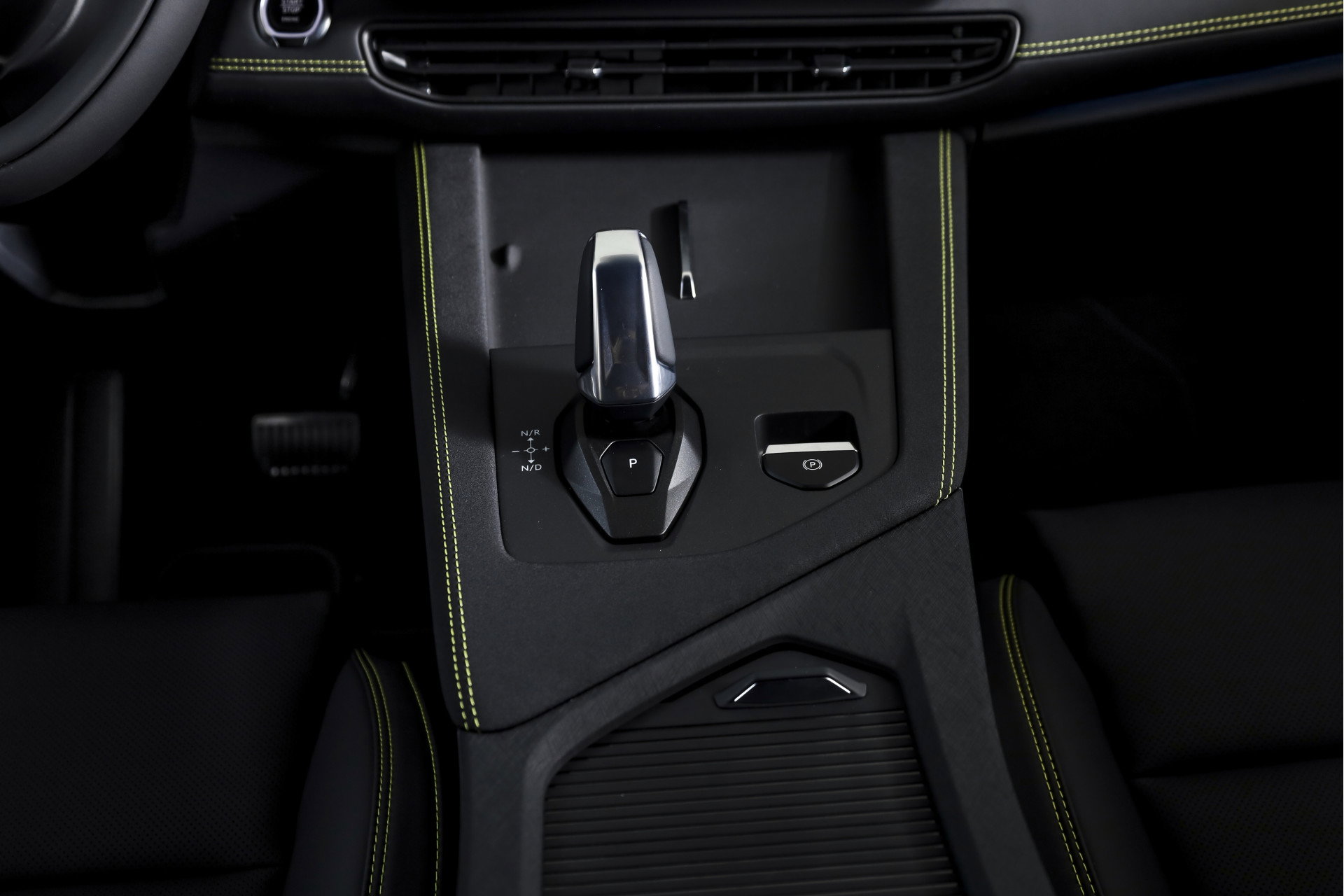 Lynk & Co - 01