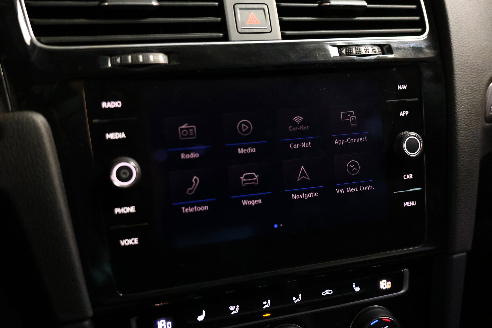 Volkswagen 1.5 TSI Highline Business R DSG NAVI DYNAUDIO ACC CLIMA STOELVW LED '17 - foto 20