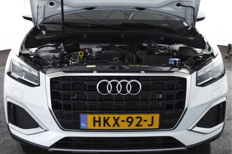Audi - Q2