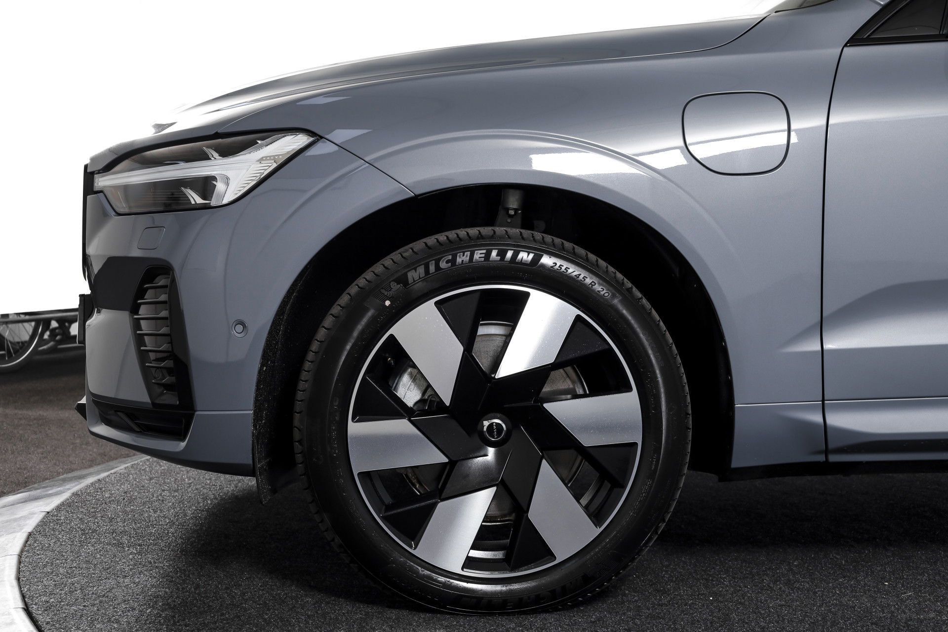 Volvo - XC60