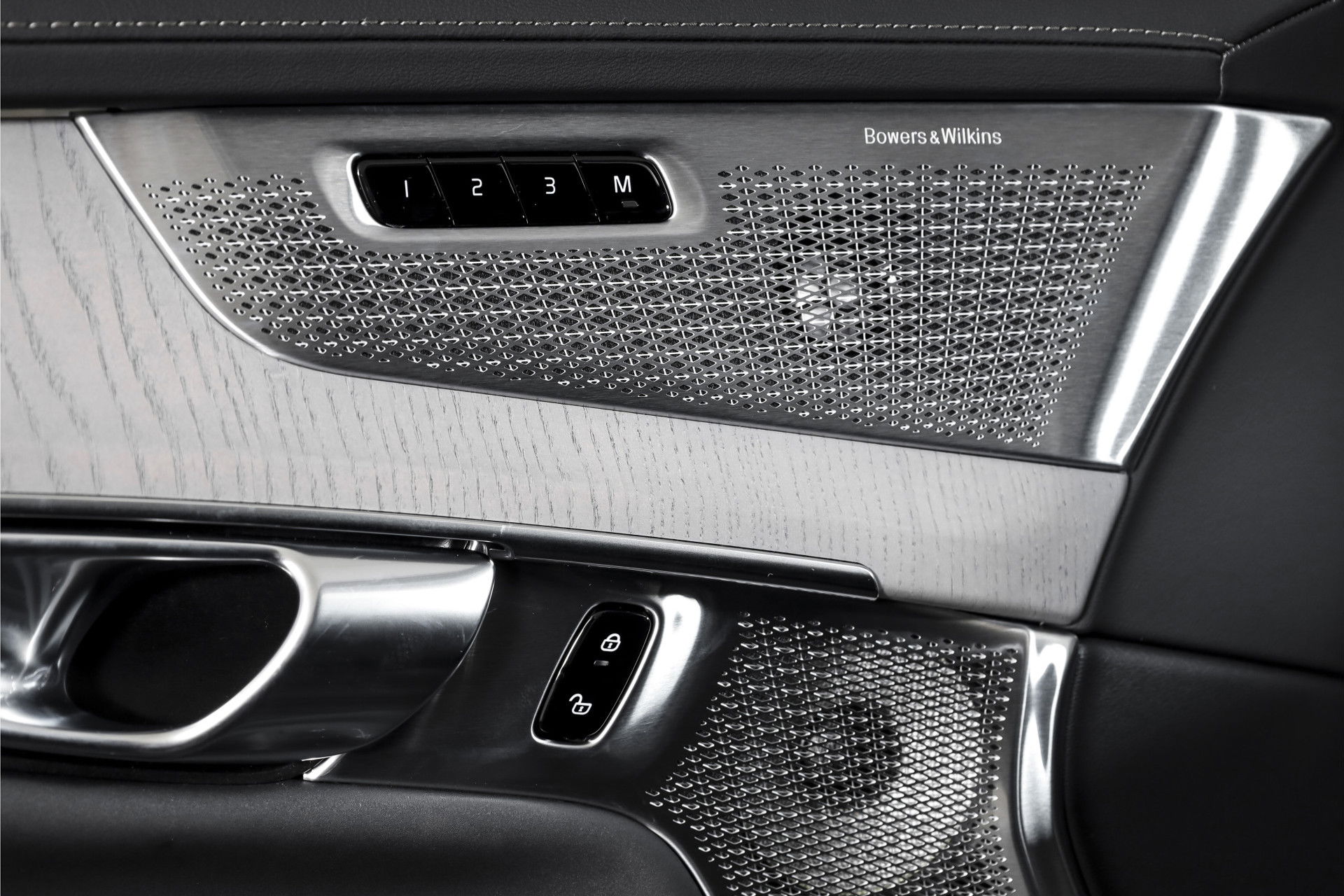 Volvo - XC90