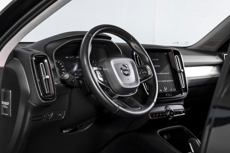 Volvo - XC40