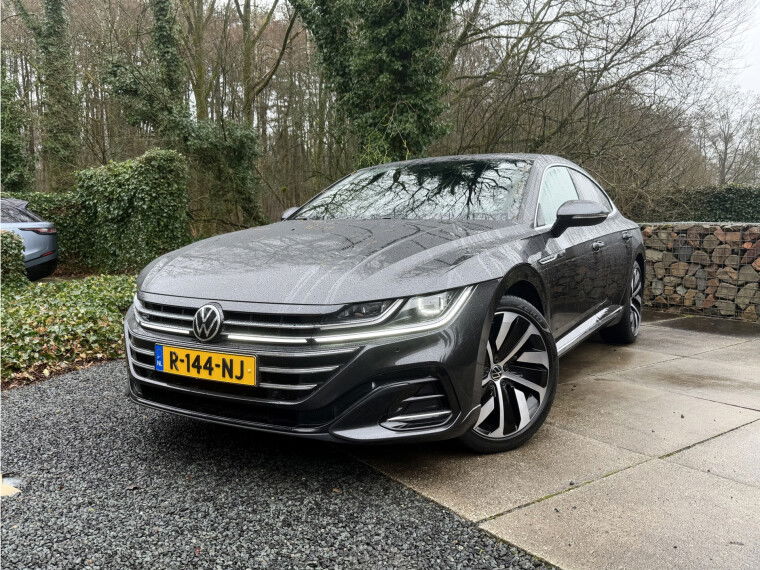 Foto van Volkswagen Arteon 2.0 TSI R-Line Business+