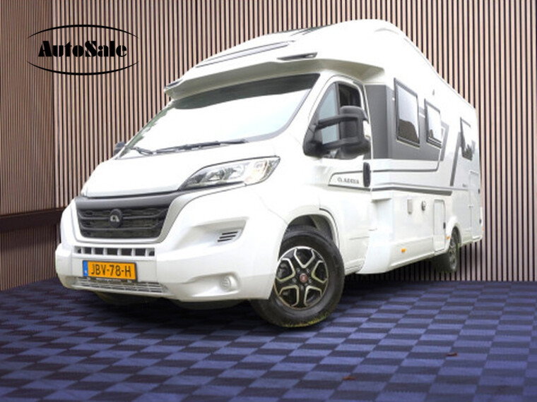 Foto van Adria  MATRIX 670SC PLUS AUTOMAAT 141 pk Zonnepan. Electr. Fietsendrager / Hefbed 023