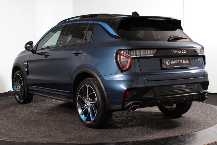Lynk & Co - 01