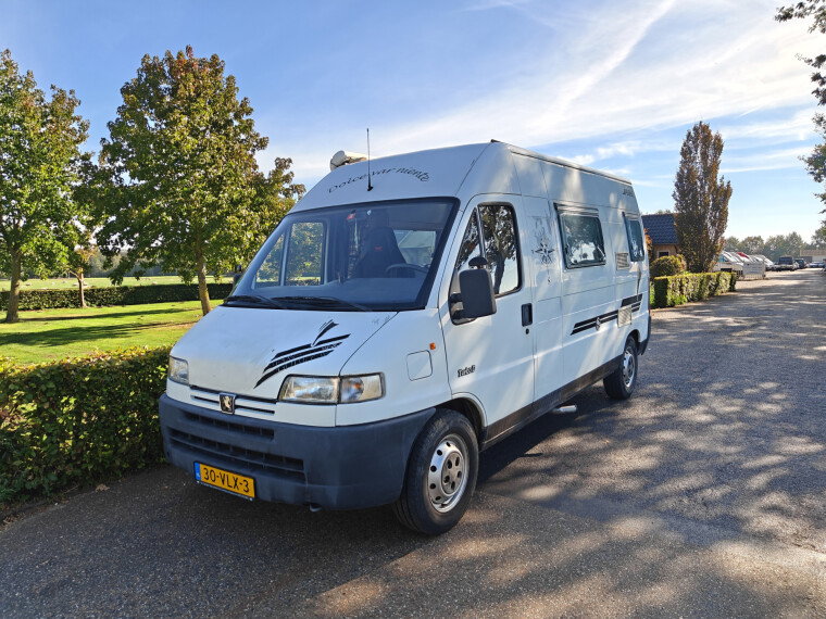 Foto van Peugeot 230L 230L Pössl